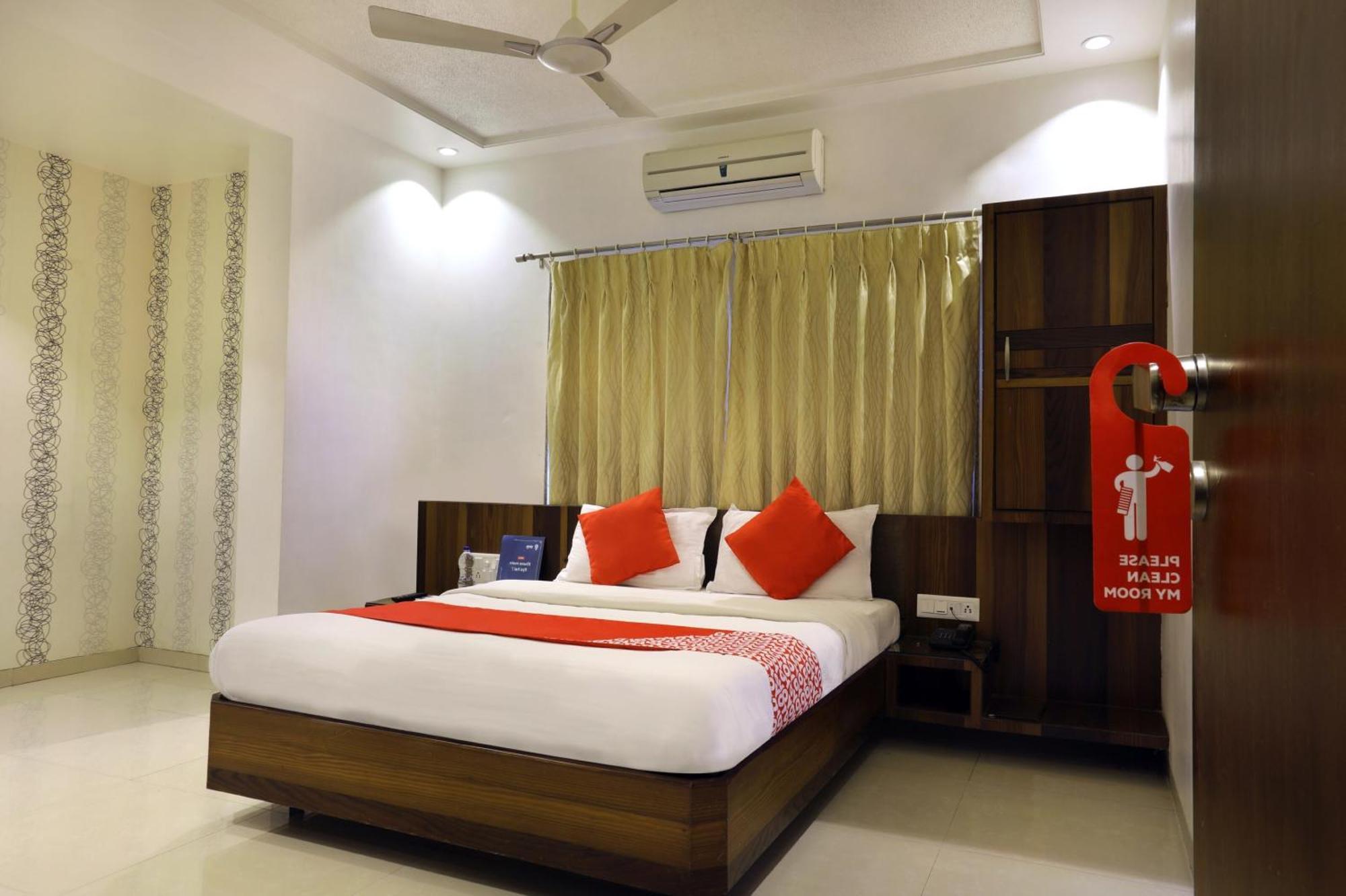 Collection O Satyan Inn Shirdi Ngoại thất bức ảnh
