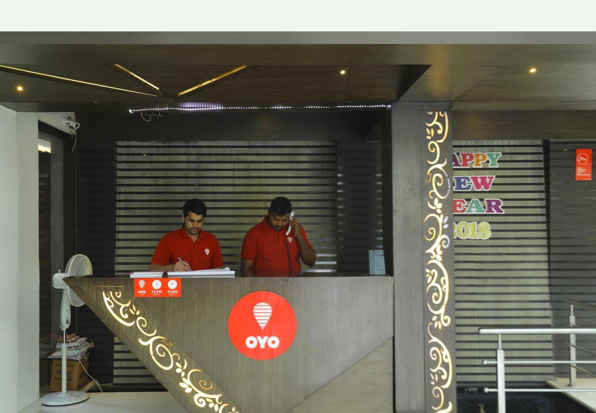 Collection O Satyan Inn Shirdi Ngoại thất bức ảnh