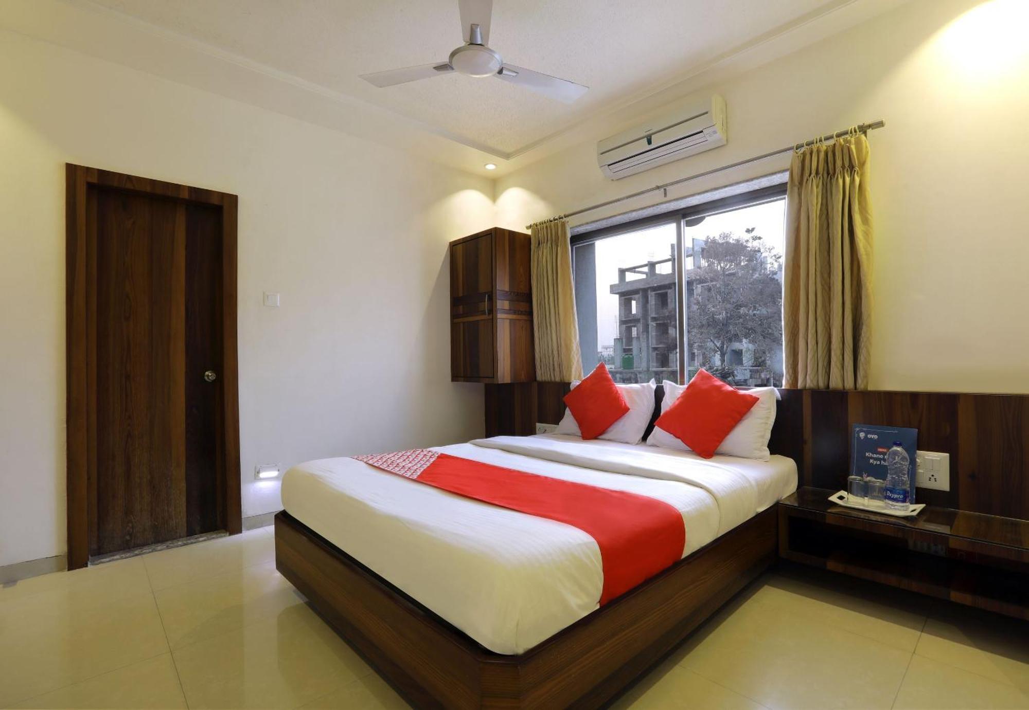 Collection O Satyan Inn Shirdi Ngoại thất bức ảnh