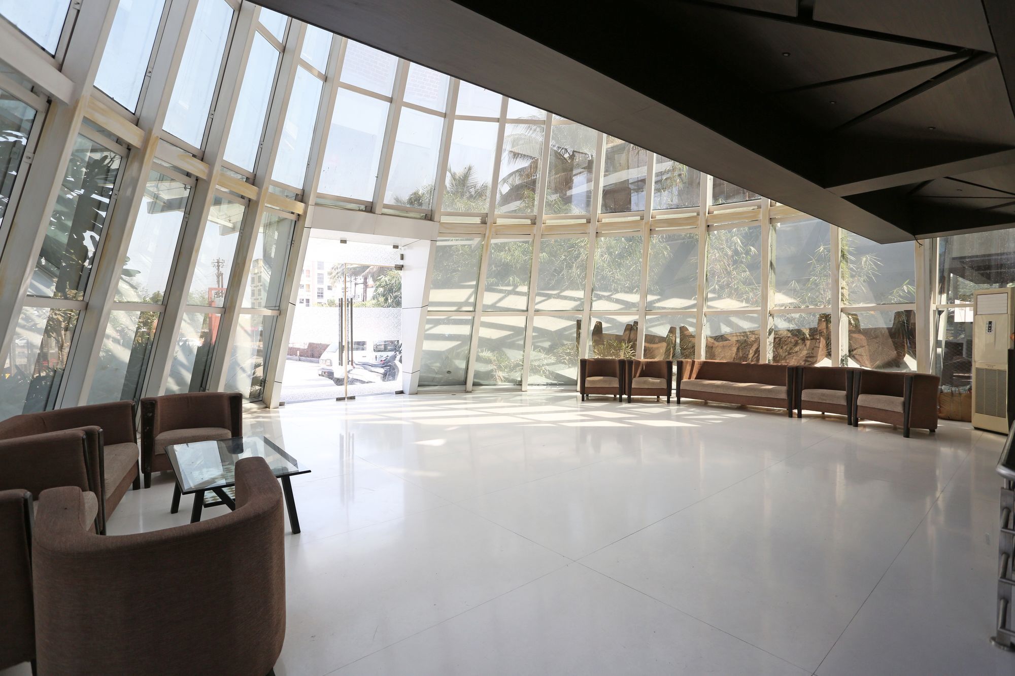 Collection O Satyan Inn Shirdi Ngoại thất bức ảnh