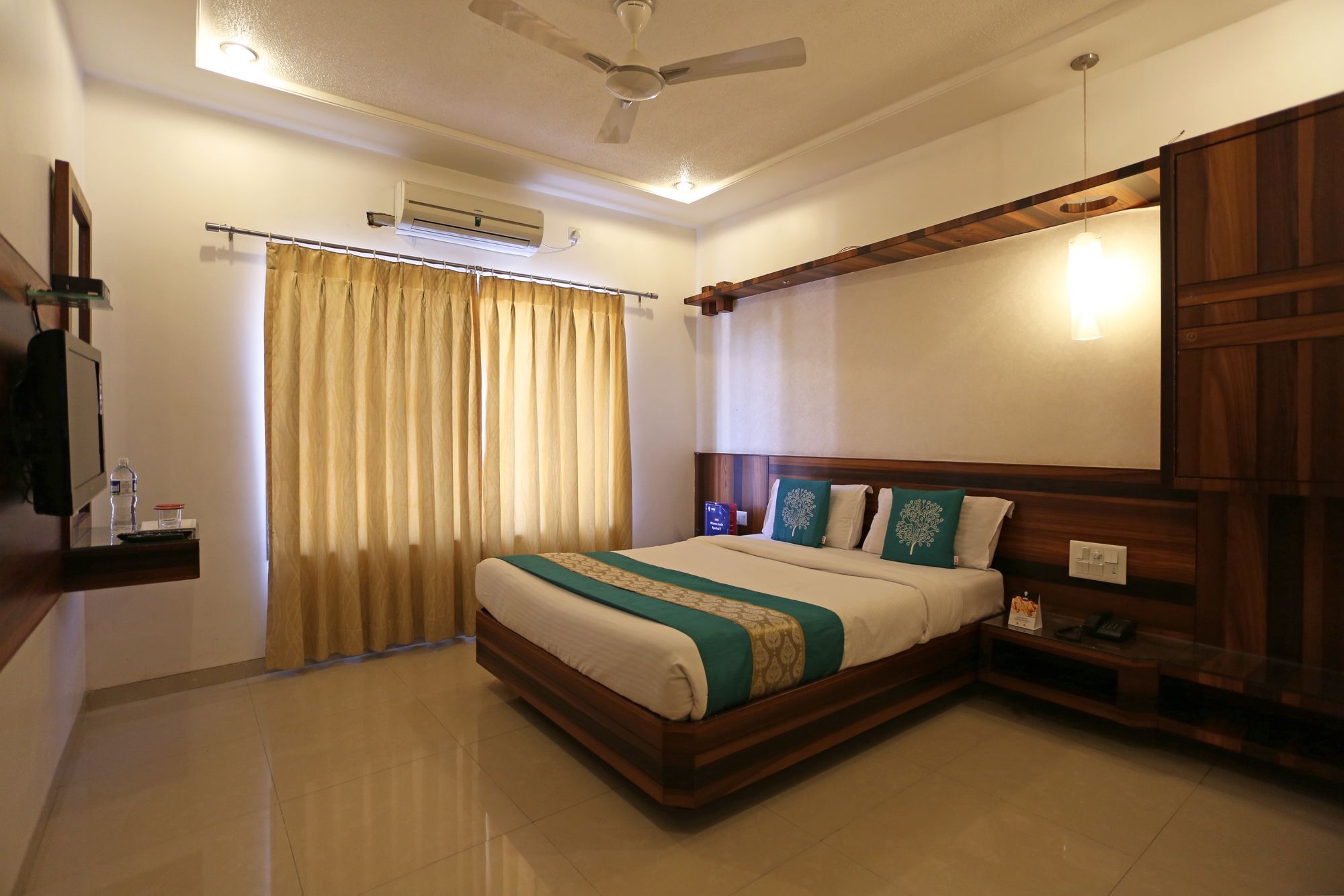 Collection O Satyan Inn Shirdi Ngoại thất bức ảnh